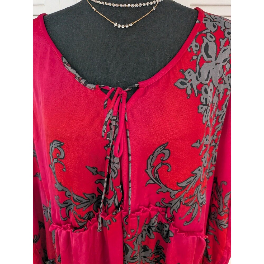 Whimsigoth Blouse in Vibrant Pink, Rose Red, Black and Gray - Picture 2 of 13